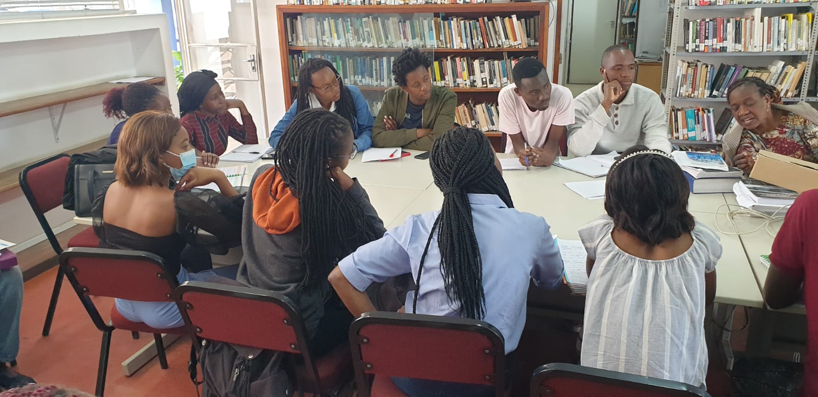 Visita_Biblioteca (4)